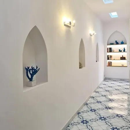 Mimi, Private Terrace, Newly Renovated Capri
